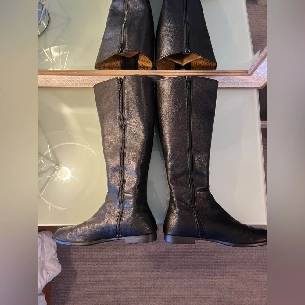 Sofft black leather